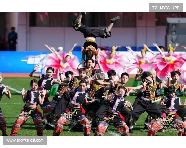 香港明星足球队云南举行友谊赛，助力当地足球推广